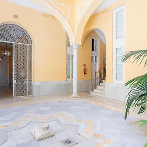 Genteel Plaza Nueva Appartement