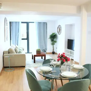 Ole - Albareda 24 Apartament