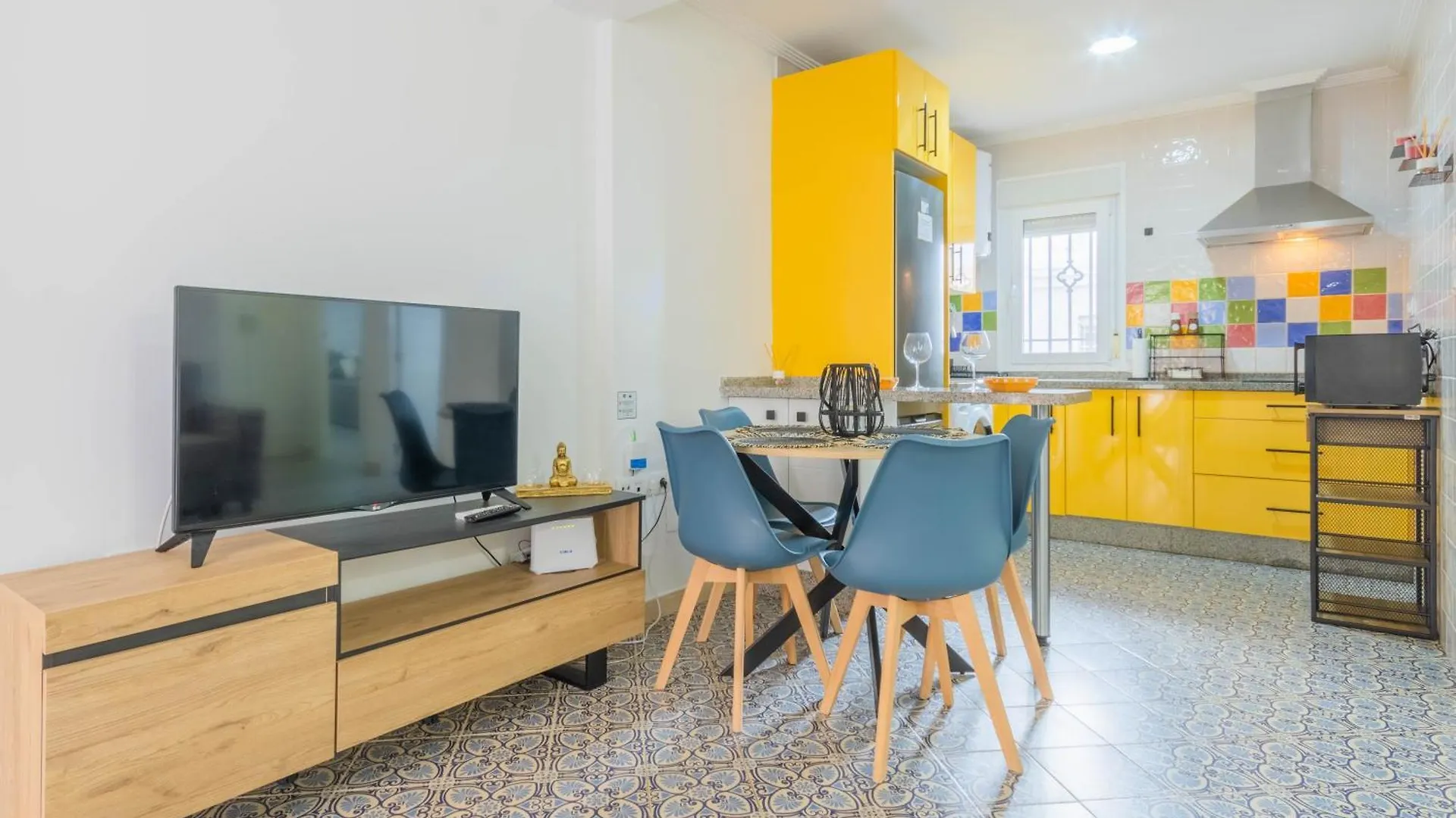 Blue Gardenia Apartmento En Sevilla 0*, Sewilla