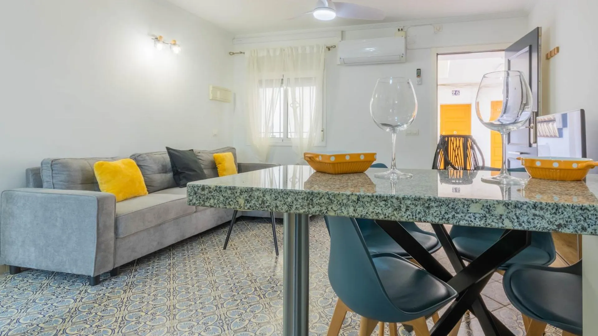 Blue Gardenia Apartmento En Sevilla Hiszpania